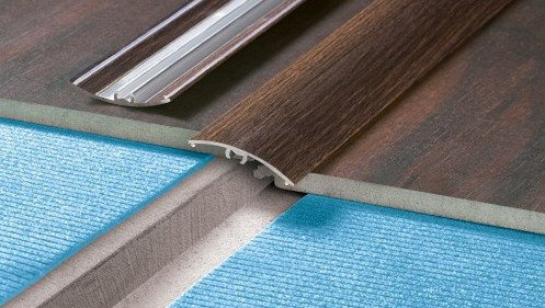 Listwa ochronna wciskana 186 cm / 30 mm Szampan